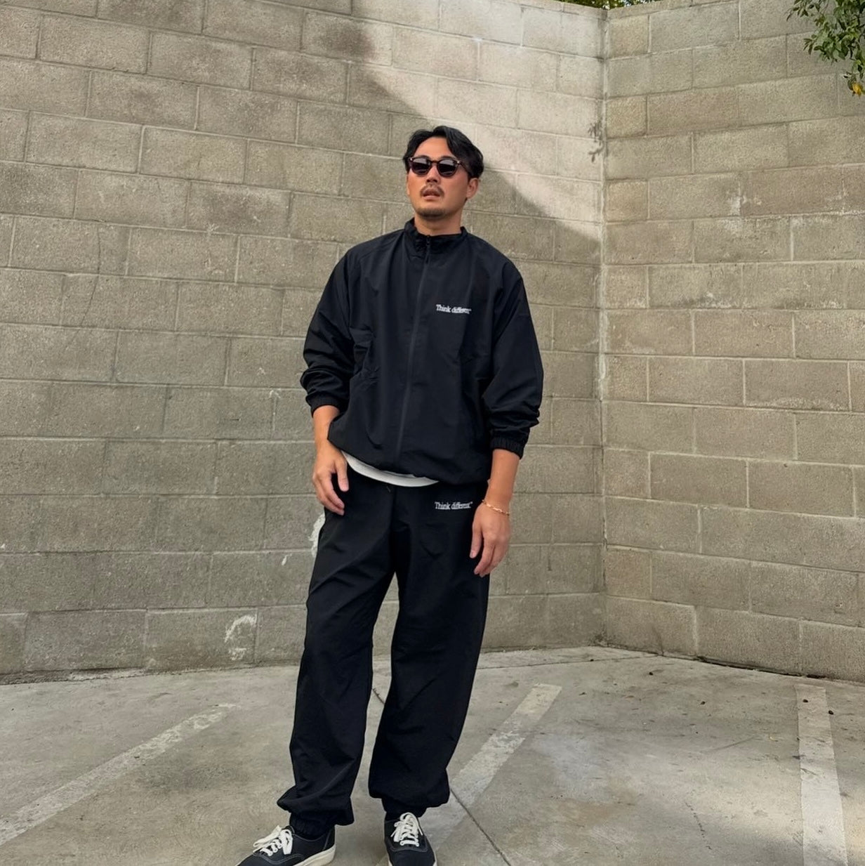 CREW SPORTY SET UP "Think different" BLACK