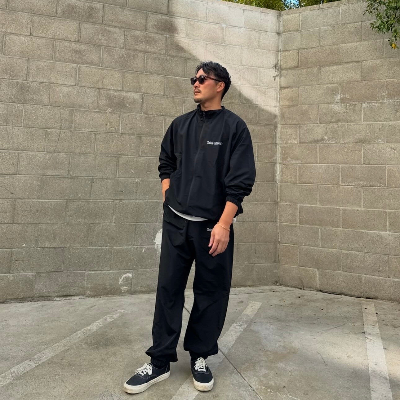 CREW SPORTY SET UP "Think different" BLACK
